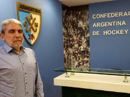 Aníbal Fernández asume como presidente de la Confederación Argentina de Hockey