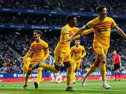 Barcelona goleó 4 a 1 al Espanyol y se consagró campeón de LaLiga