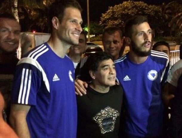 Antes de jugar con Argentina, los bosnios conocieron a Diego Maradona