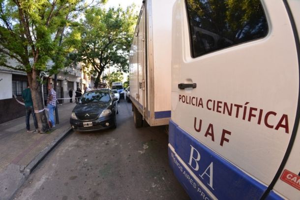 Horror en La Plata: encontraron restos humanos en un cesto de basura
