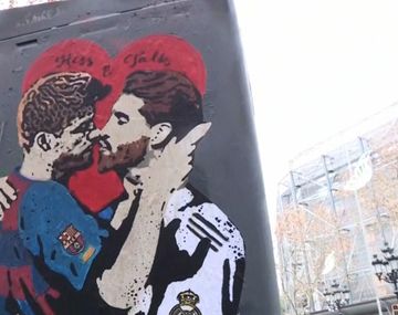 El beso entre Gerard Piqué y Sergio Ramos a horas del clásico entre Barcelona y Real Madrid