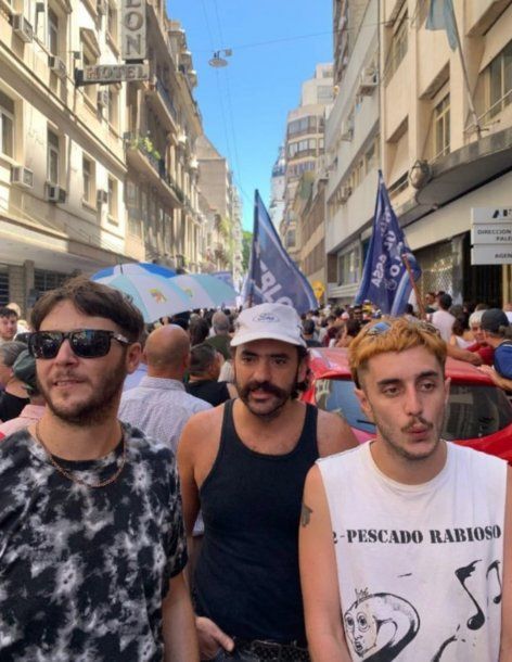 El hijo de Luis Majul marchó con la CGT contra el DNU y Ley Ómnibus