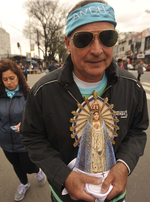 Seguí la caminata #Luján2014 en vivo con minutouno.com