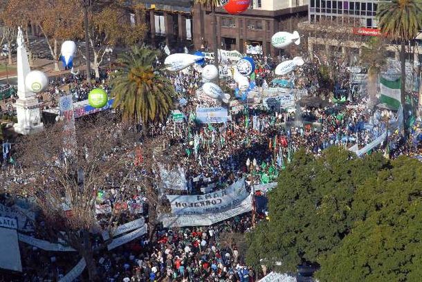Moyano comparó al Gobierno nacional con una dictadura