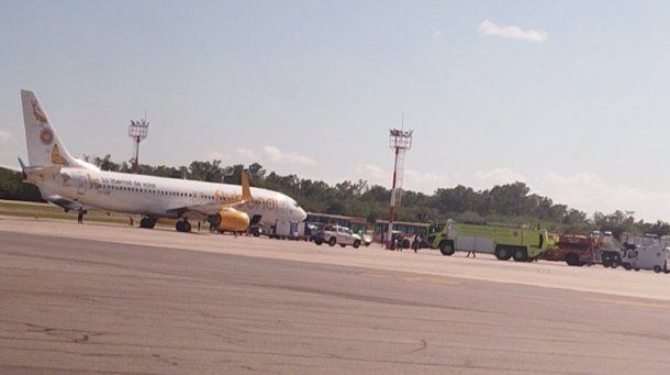 Avión de Flybondi aterrizó de emergencia en Ezeiza