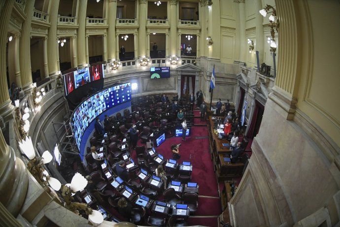 Cristina Kirchner firmó el decreto para que el Senado sesione de forma presencial