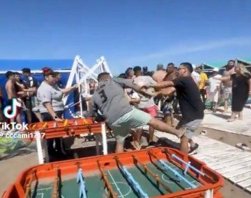 Escándalo en Mar del Plata: turistas y personal de un balneario