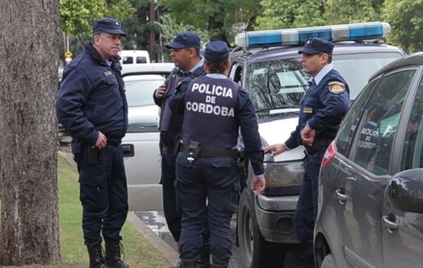 Encuentran a una pareja muerta dentro de su casa en Córdoba