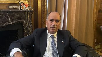 Embajador Wenceslao Bunge Saravia.