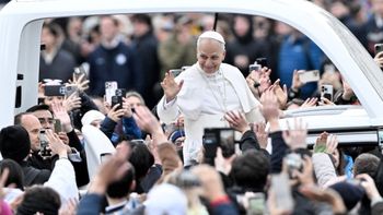 Javier Milei sostiene que es probable que el papa León XIV visite la Argentina pronto. Javier Milei sostiene que es probable que el papa León XIV visite la Argentina pronto.