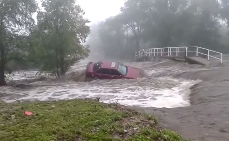 Denuncian a De la Sota por las inundaciones en Córdoba