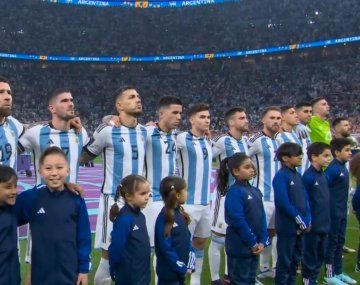 Momento emotivo: así sonó el Himno Nacional Argentino en la semifinal