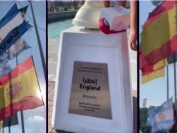 Mundial: hinchas argentinos descolgaron la bandera inglesa e izaron una de Malvinas