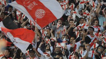 el superclasico, en el guinness: los hinchas agitaron 60.000 banderas el superclasico, en el guinness: los hinchas agitaron 60.000 banderas