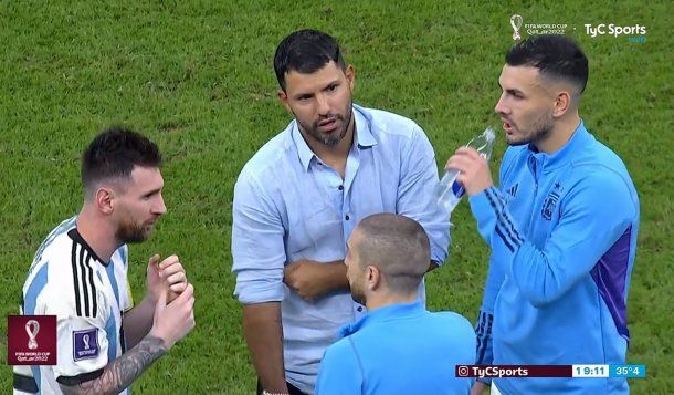 Echaron al Kun Agüero por defender a Lionel Messi después del partido ante Países Bajos