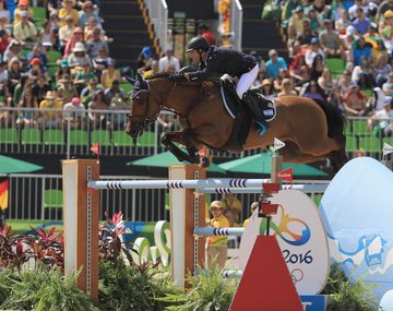 El argentino Matías Albarracín ganó un diploma en salto ecuestre individual