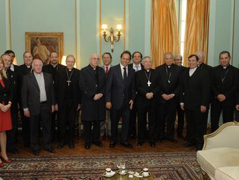Junto a obispos bonaerenses, Scioli abordó una amplia agenda social