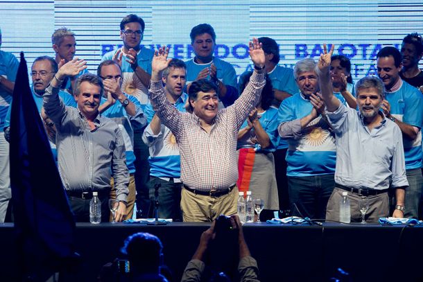 Bajo la consigna Scioli Presidente Zannini, Rossi y Filmus cerraron un multitudinario encuentro