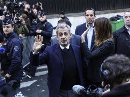 Así fue el ingreso a una cárcel en Francia del expresidente Sarkozy