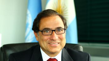 argüello salio al cruce de paul singer por la fragata libertad argüello salio al cruce de paul singer por la fragata libertad