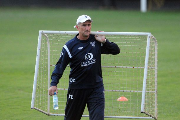 Bauza llega al país y firmará su contrato por un año