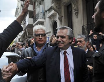 Alberto Fernández vuelve de su gira por Europa y encara la campaña para octubre