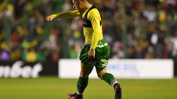 Stefanelli festeja el agónico gol que le dio el triunfo a Defensa y Justicia ante Chapecoense Stefanelli festeja el agónico gol que le dio el triunfo a Defensa y Justicia ante Chapecoense