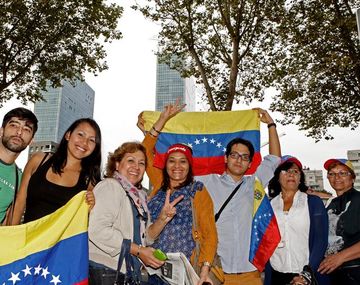 Candidatos piden paciencia a la espera de datos oficiales