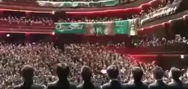 Matsumoto Yamaga presentó a sus refuerzos ¡al ritmo de la Mona Jiménez!