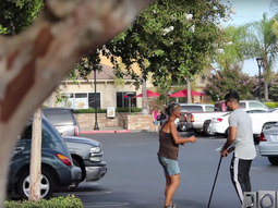 fingio ser ciego y mostro un ticket de loteria ganador: mira el resultado fingio ser ciego y mostro un ticket de loteria ganador: mira el resultado