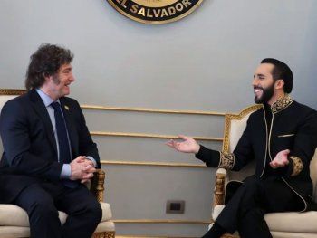 Nayib Bukele está en el país y este lunes se reúne con Javier Milei