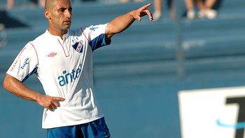 desde uruguay, llego el nuevo refuerzo de independiente desde uruguay, llego el nuevo refuerzo de independiente