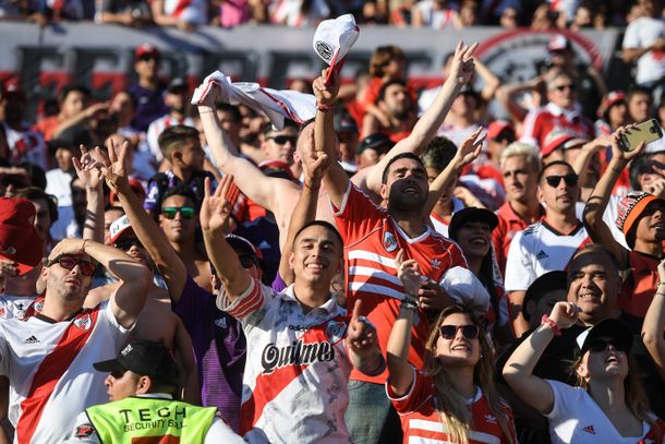River ya vive la previa en Córdoba y se prepara para la final ante Belgrano