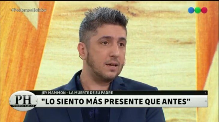 Jey Mammon habló de las señales de su papá: Había panaderos arriba del piano y dije: él está