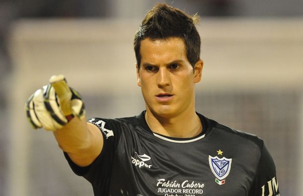 Se lesionó Sosa y Vélez presentará a un nuevo en el arco