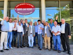 castagneto se mostro con 21 intendentes bonaerenses castagneto se mostro con 21 intendentes bonaerenses