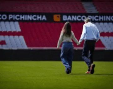 El Patón Bauza volvió a casa: emotiva visita a Liga de Quito y reencuentro con su gloria