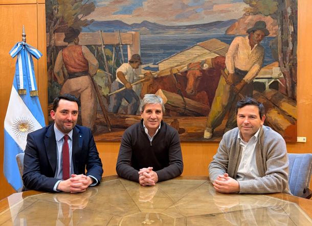 Luis Caputo anunció otra baja en el Ministerio de Economía.