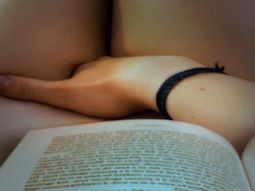 En Gales proponen combatir el desempleo con pornografía