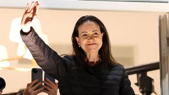 corina machado salio de la clandestinidad y dio una conferencia de prensa en oslo: esperanzada corina machado salio de la clandestinidad y dio una conferencia de prensa en oslo: esperanzada