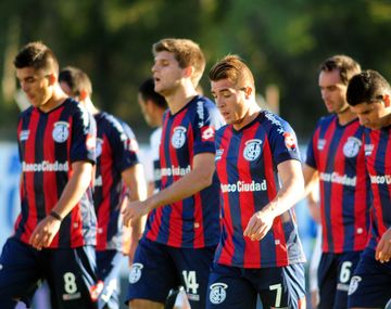 San Lorenzo no levanta