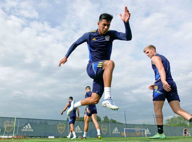 Sin Varela, Ibarra mueve el equipo para enfrentar a Vélez