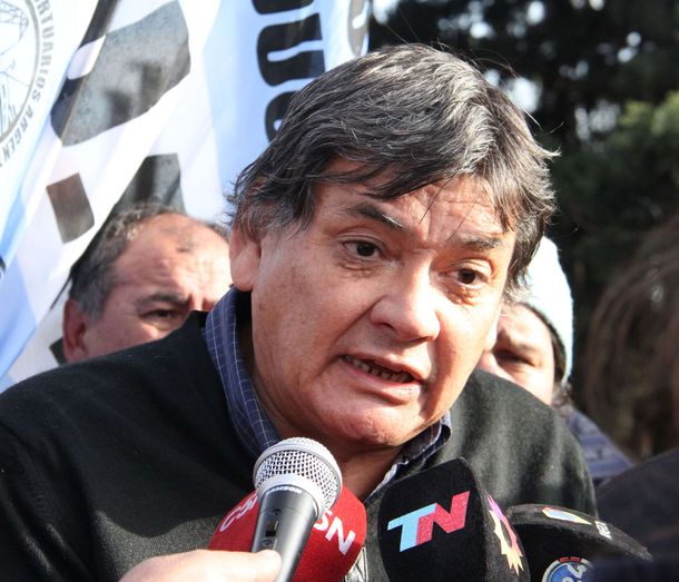 Portuarios acusan a infiltrados por la agresión al motociclista