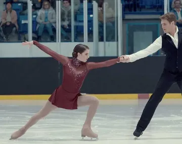 La serie de pocos capítulos que arrasa por su drama romántico