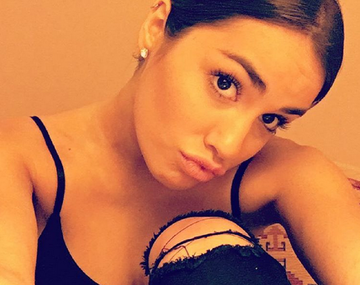 Lali Espósito se mostró muy hot con una foto en traje de baño.