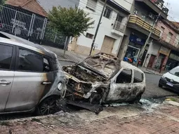 Pánico entre vecinos de San Martín por quemacoches Pánico entre vecinos de San Martín por quemacoches