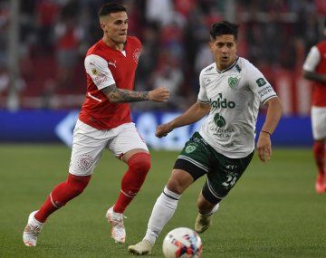 Preocupación en Independiente luego de que los barras entraran al vestuario