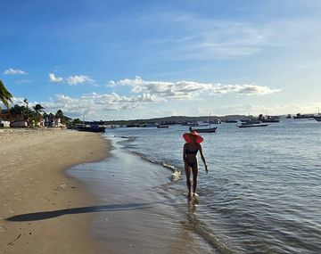 Las mejores fotos de las vacaciones de Juana Viale y su actual pareja