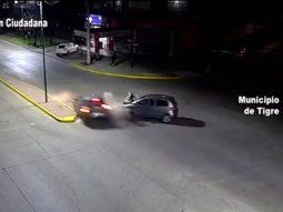 Impactante accidente en Tigre: auto perdió el control e impactó de frente contra otro