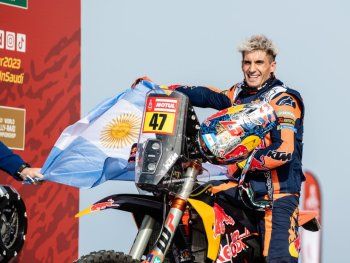 Kevin Benavides, bicampeón del Rally Dakar, anunció su retiro de las motos